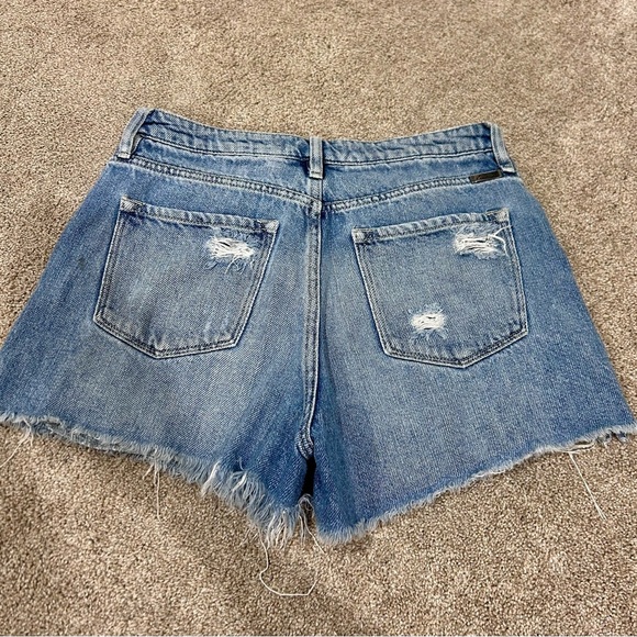KanCan size 26 Distressed Blue Denim Shorts - Picture 4 of 4